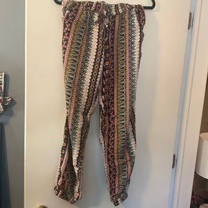 American Eagle Aztec pants with pockets